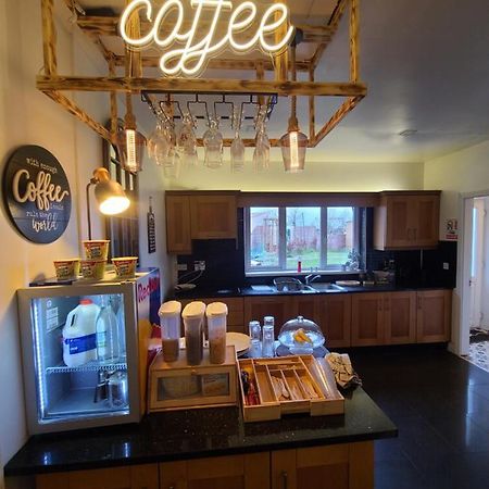 Ballycarnan Lodge Self Catering Accomodation 波特劳伊斯 外观 照片