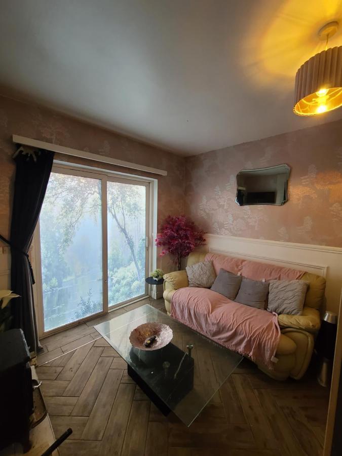 Ballycarnan Lodge Self Catering Accomodation 波特劳伊斯 外观 照片