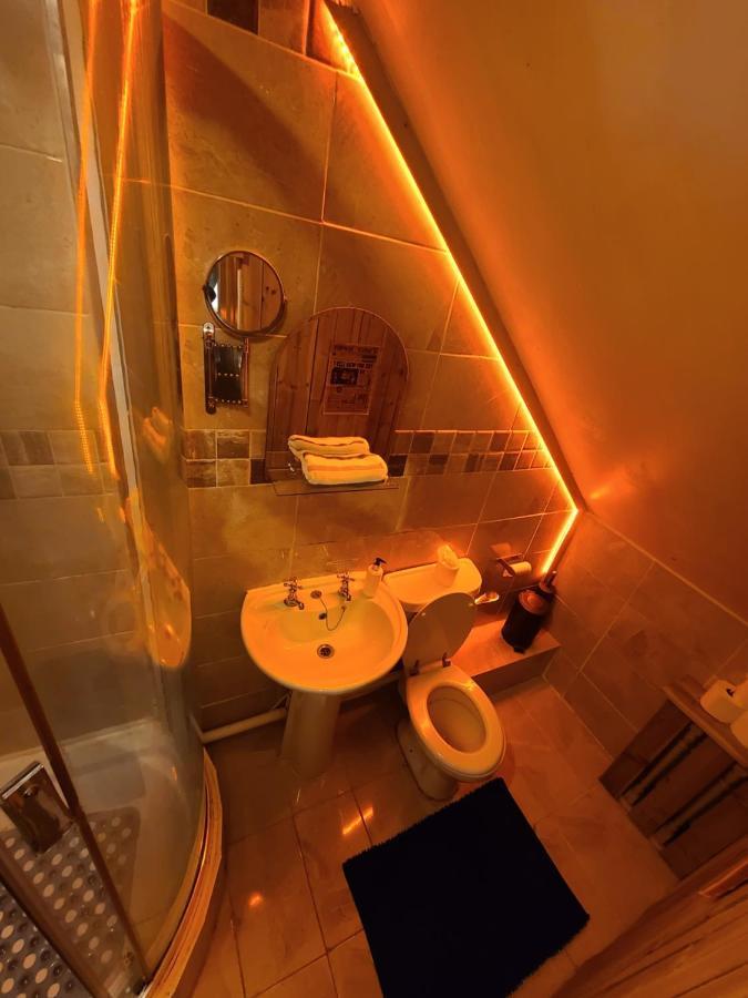 Ballycarnan Lodge Self Catering Accomodation 波特劳伊斯 外观 照片